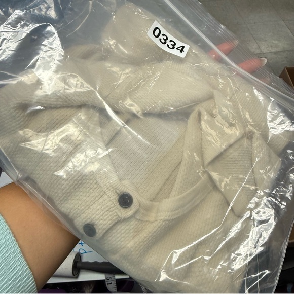 Y2K Free People Women's Cream Top Patterned Cuffs Size M Thermal Long Sleeves - Picture 9 of 10